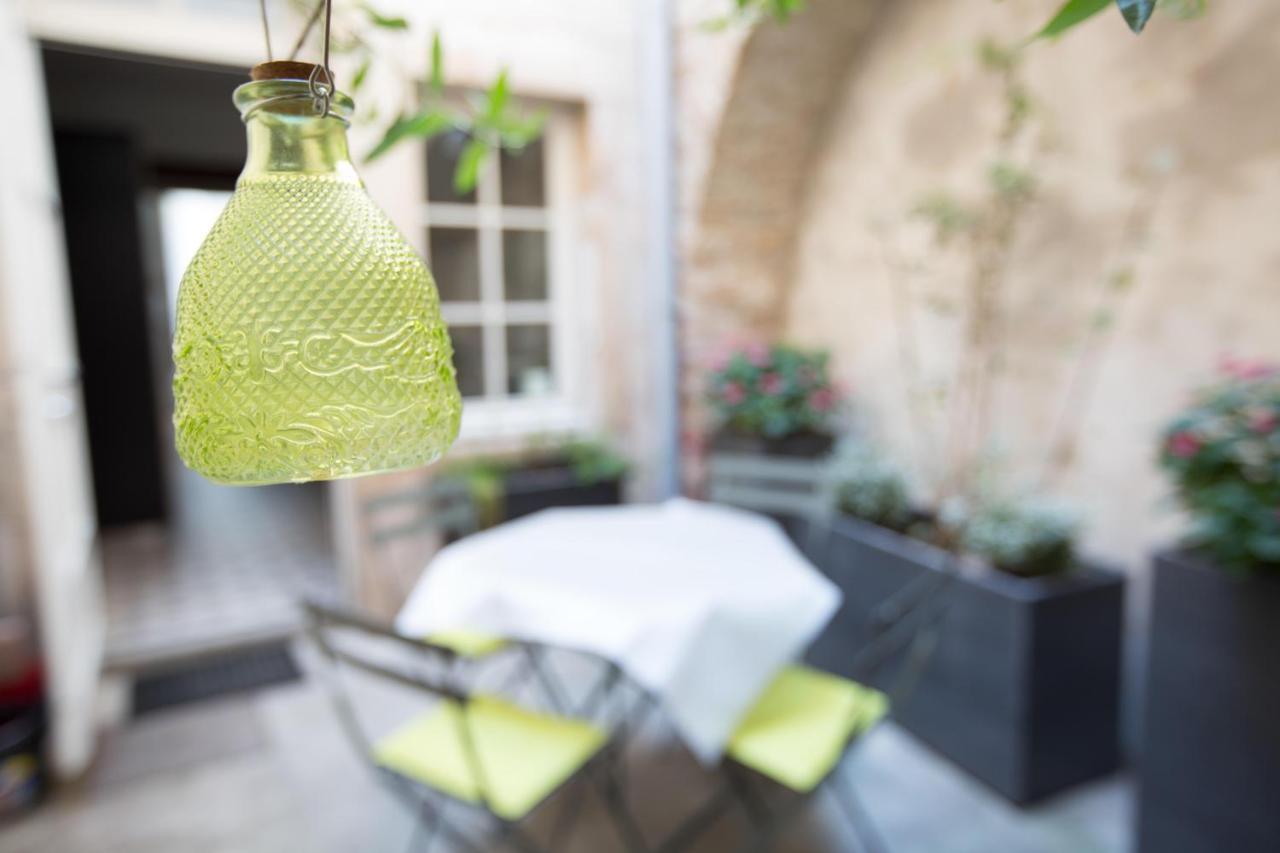 L'Aubertine - Appartement Hypercentre Avec Terrasse Beaune  Dış mekan fotoğraf
